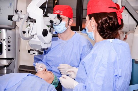 clinica oftalmologica gausoptic bacau